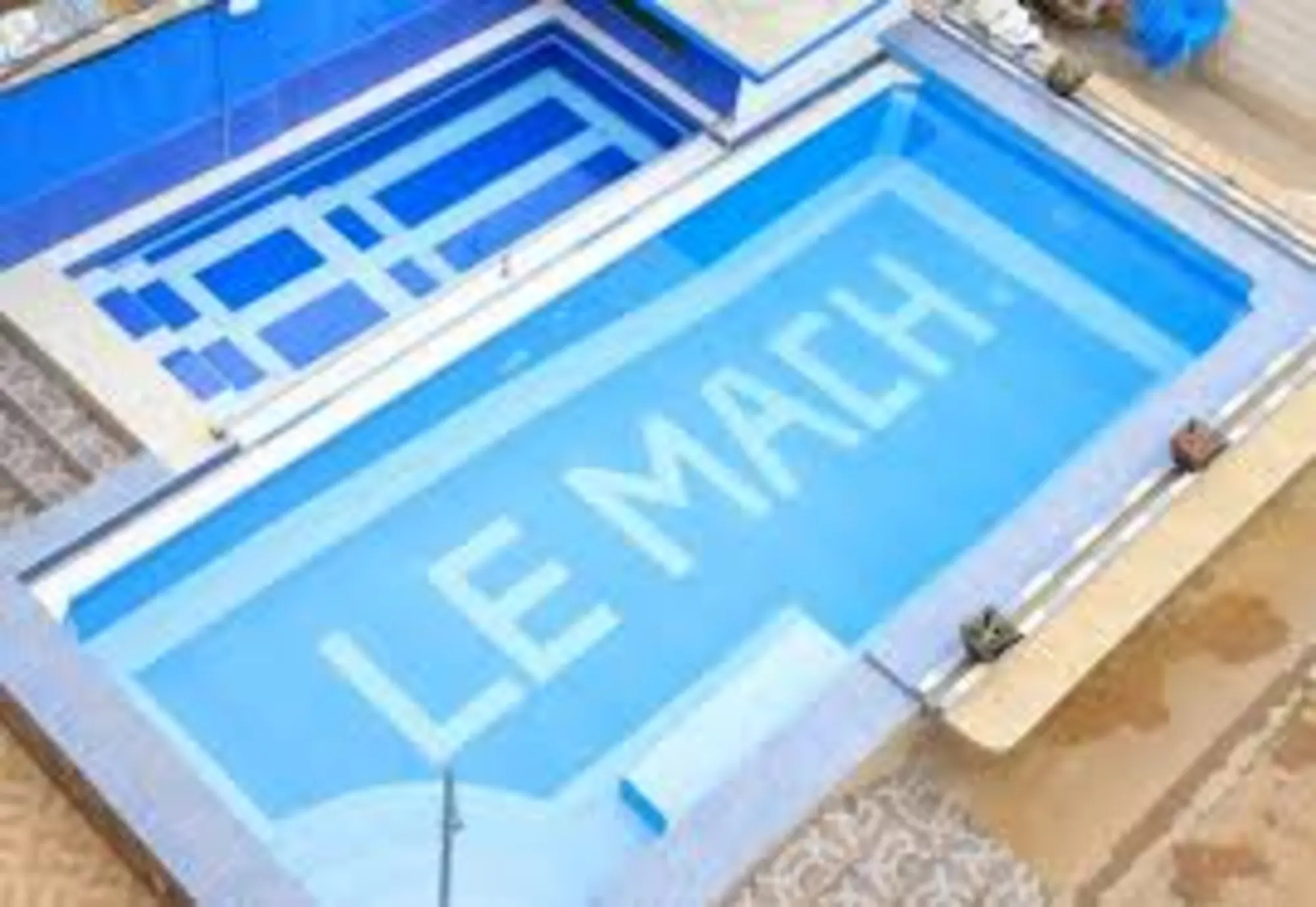Lemach Hotel swimming pool